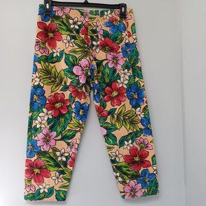 Vintage Gidget Pedal Pusher Crop Pants, Bold Hawaiian Floral, Size Medium